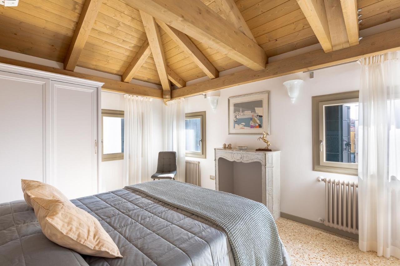 Ca' Cappello Venice Apartment 2 With Canal View Exterior photo