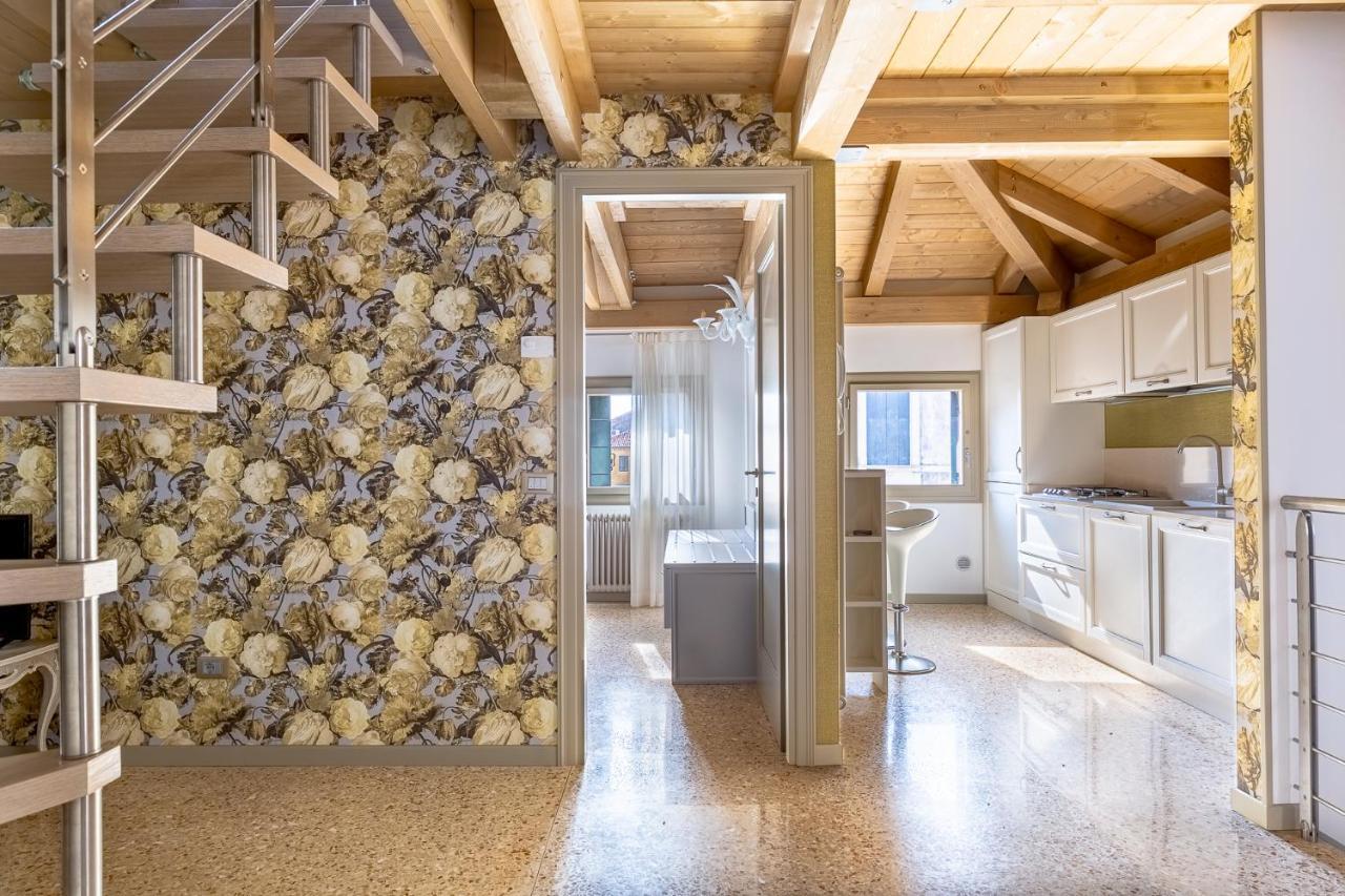 Ca' Cappello Venice Apartment 2 With Canal View Exterior photo