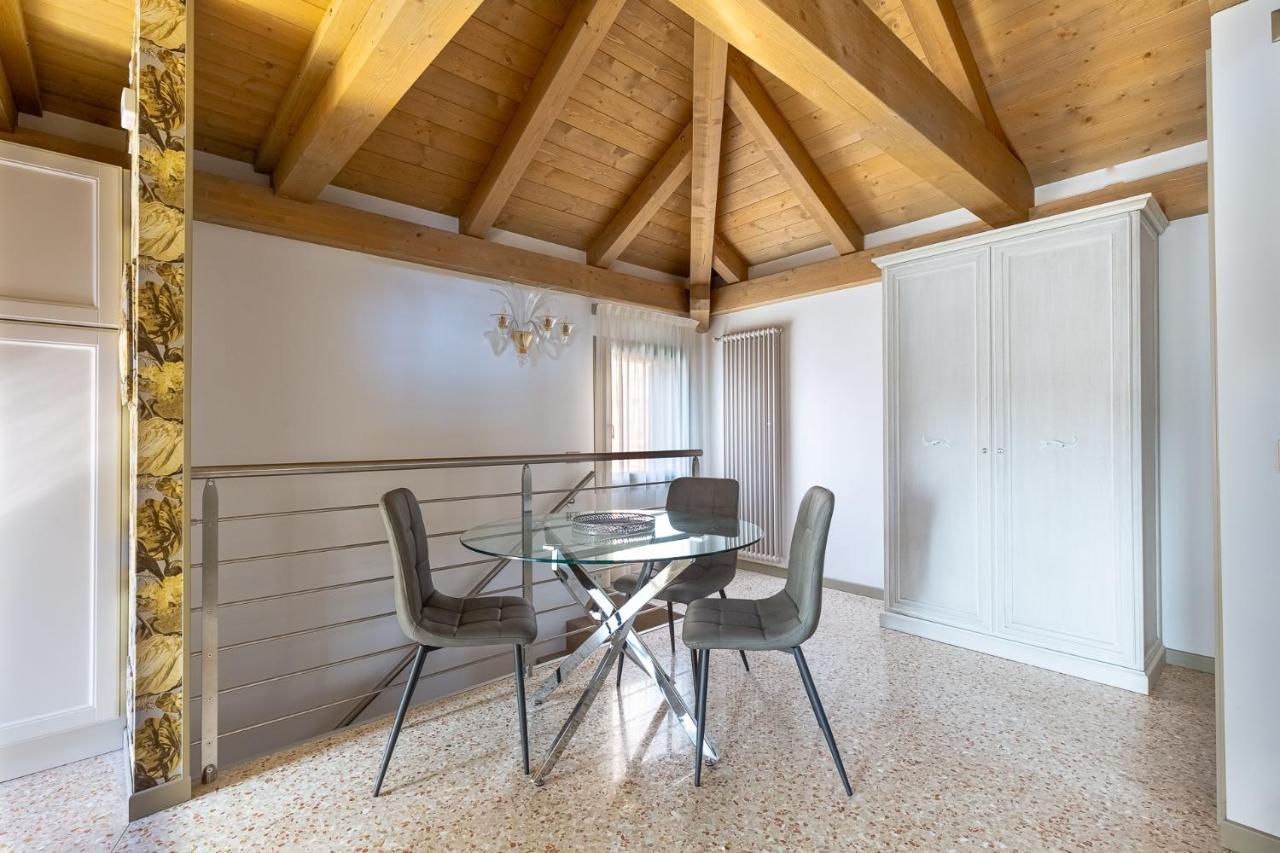 Ca' Cappello Venice Apartment 2 With Canal View Exterior photo