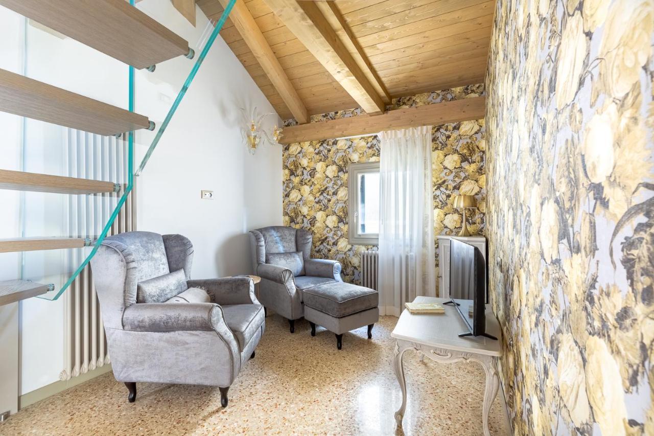 Ca' Cappello Venice Apartment 2 With Canal View Exterior photo