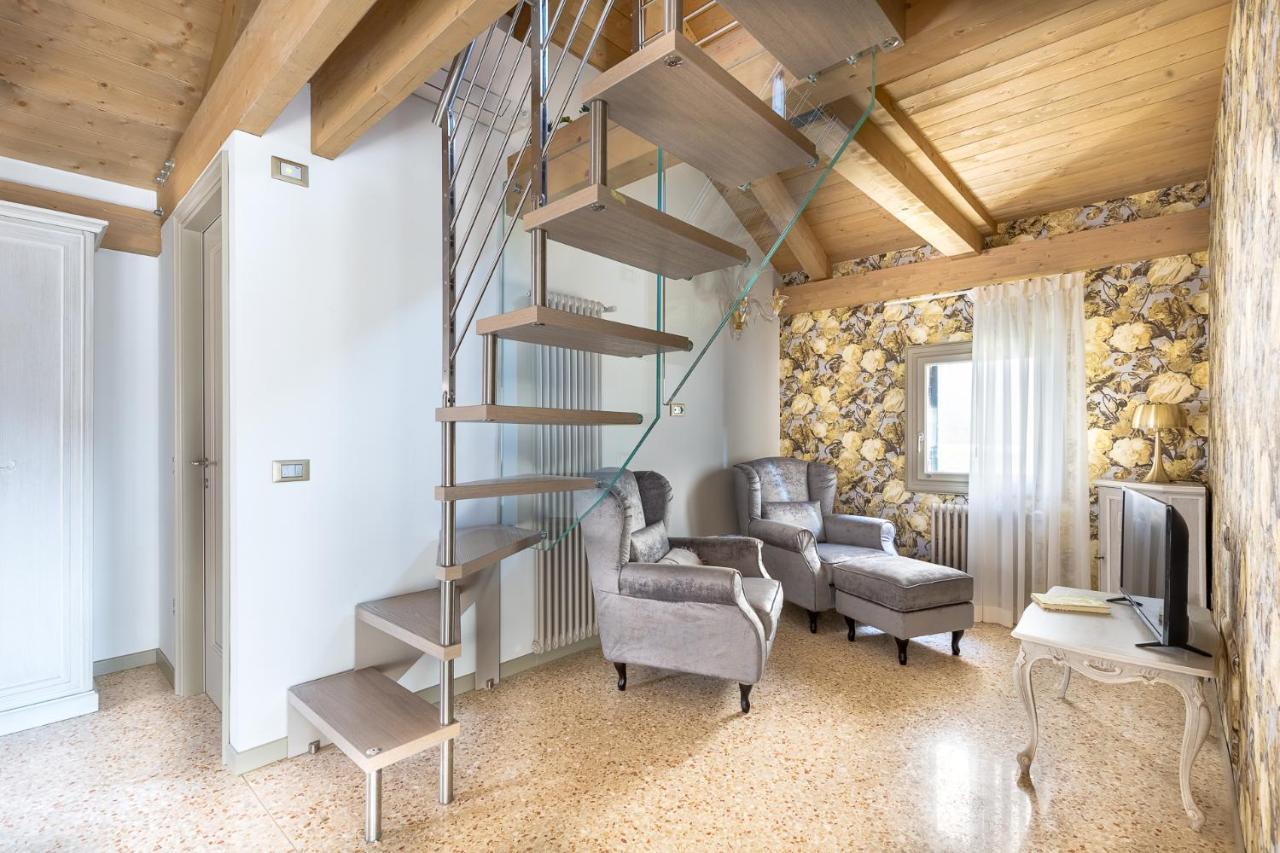 Ca' Cappello Venice Apartment 2 With Canal View Exterior photo
